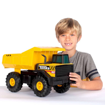 Tonka Mighty Dump Truck - US 8013