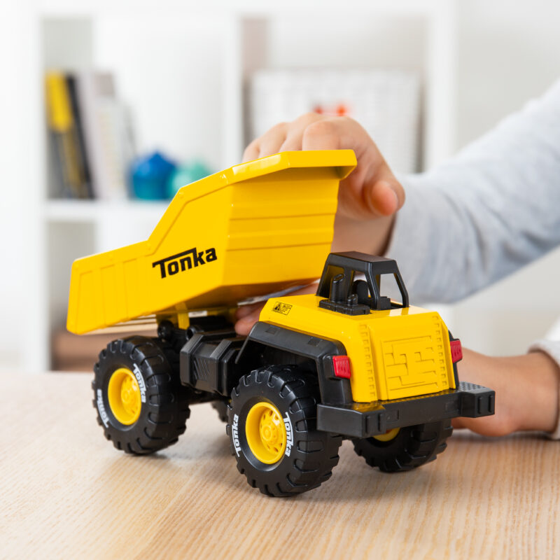 Tonka Classic Dump Truck - US 4349
